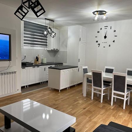 Royal Residence Apartmani 2 Pancevo Exterior photo